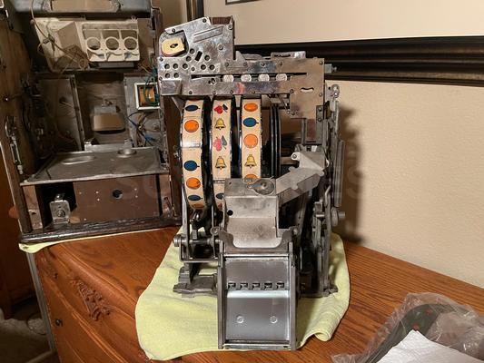 1950's Jennings Sun Chief 10 Cent Slot Machine Refurbished Image