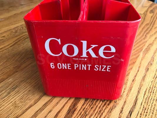 1960s hard plastic Coca-Cola six One Pint Size handled carrier Image