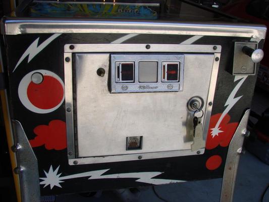 1979 Williams Flash Pinball Arcade Machine Image