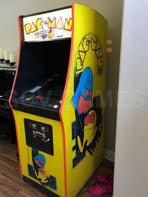 1980 Midway Pac-Man Upright Video Machine Image
