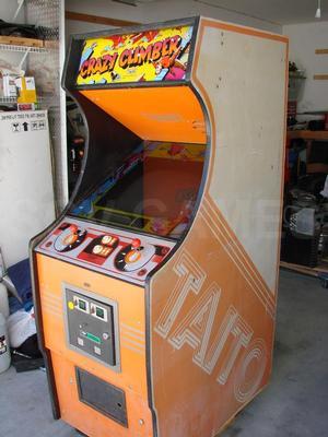1980 Taito Crazy Climber Video Arcade Upright Image