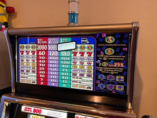 1993 IGT Five Times Pay Deluxe Slot Machine Image