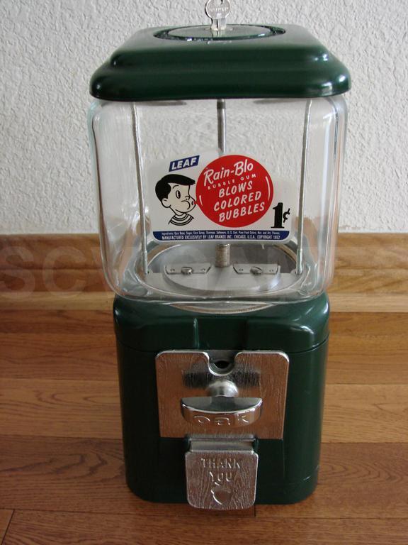 1950's Oak Acorn Gumball Penny Machine Restored