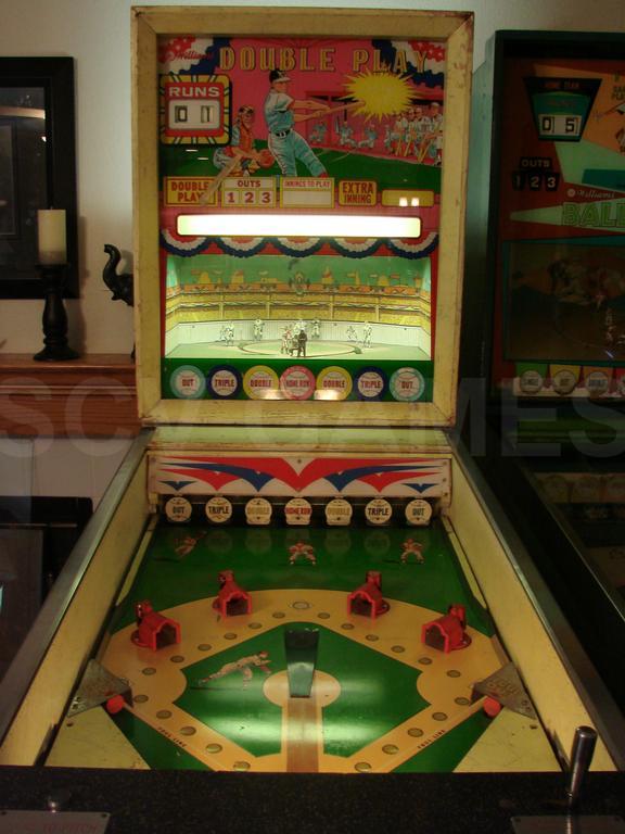 1965 Williams Double Play Pitch and Bat Arcade Game
