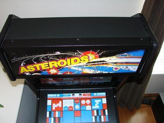 1979 Atari Asteroids Stand Up Arcade Game Restored Image