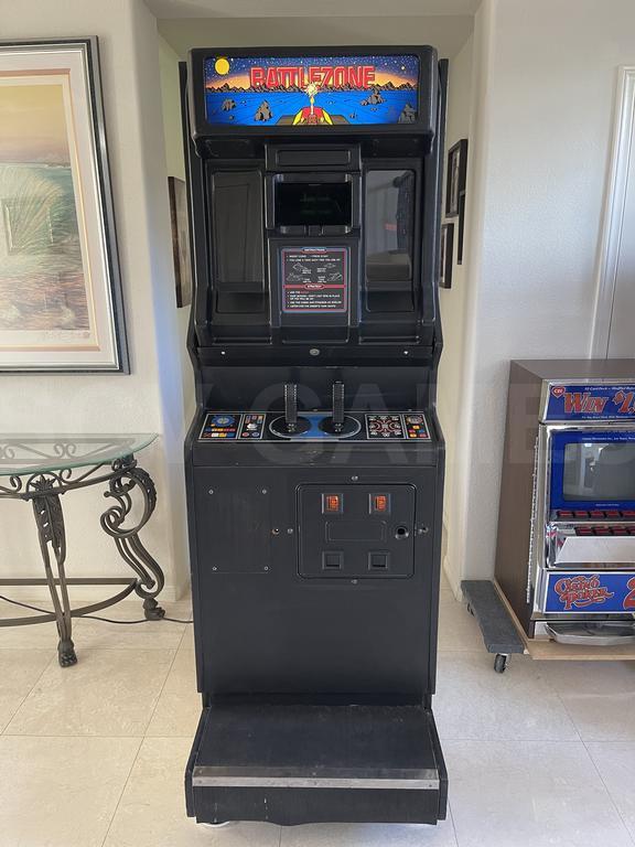 1980 Atari Battlezone Upright Arcade Machine