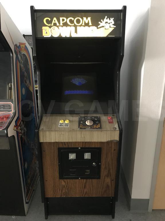 1988 Capcom Bowling Upright Arcade Machine